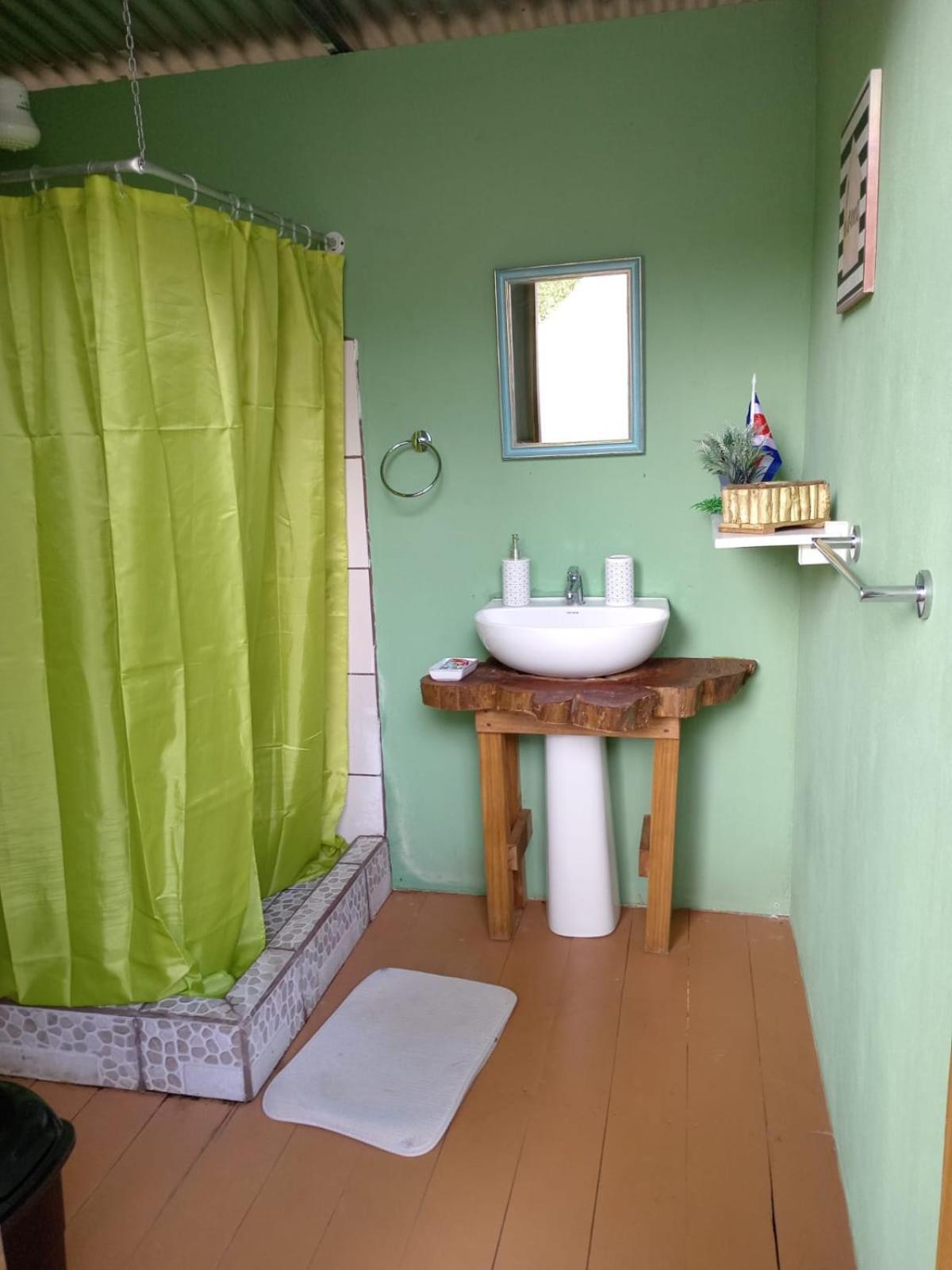 Glamping Naioth Apartment Guapiles Ngoại thất bức ảnh